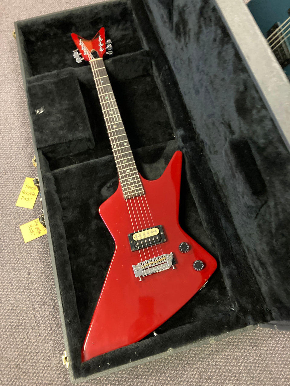 Used Dean BABY Z USA 1982 Pointy Electric Guitar Red 6-String