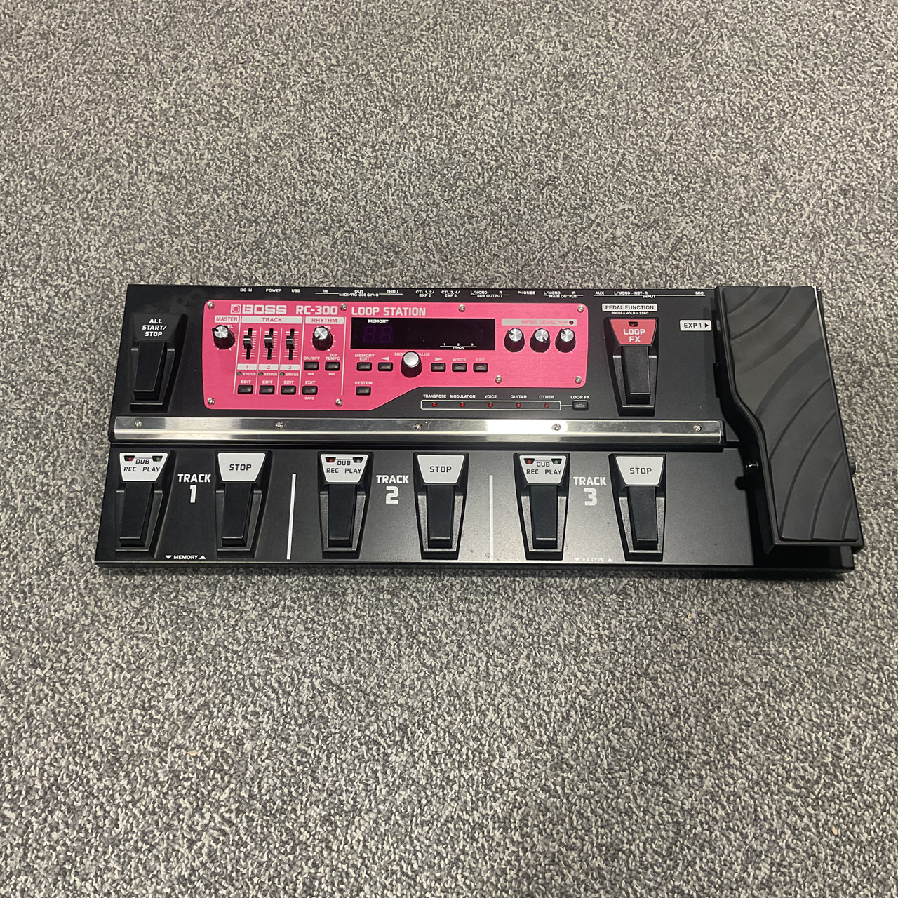 Used BOSS RC-300 LOOP STATION