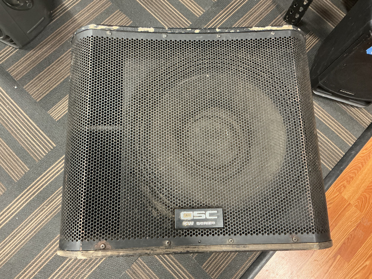 Used QSC KW181 POWERED SUB Powered Sub