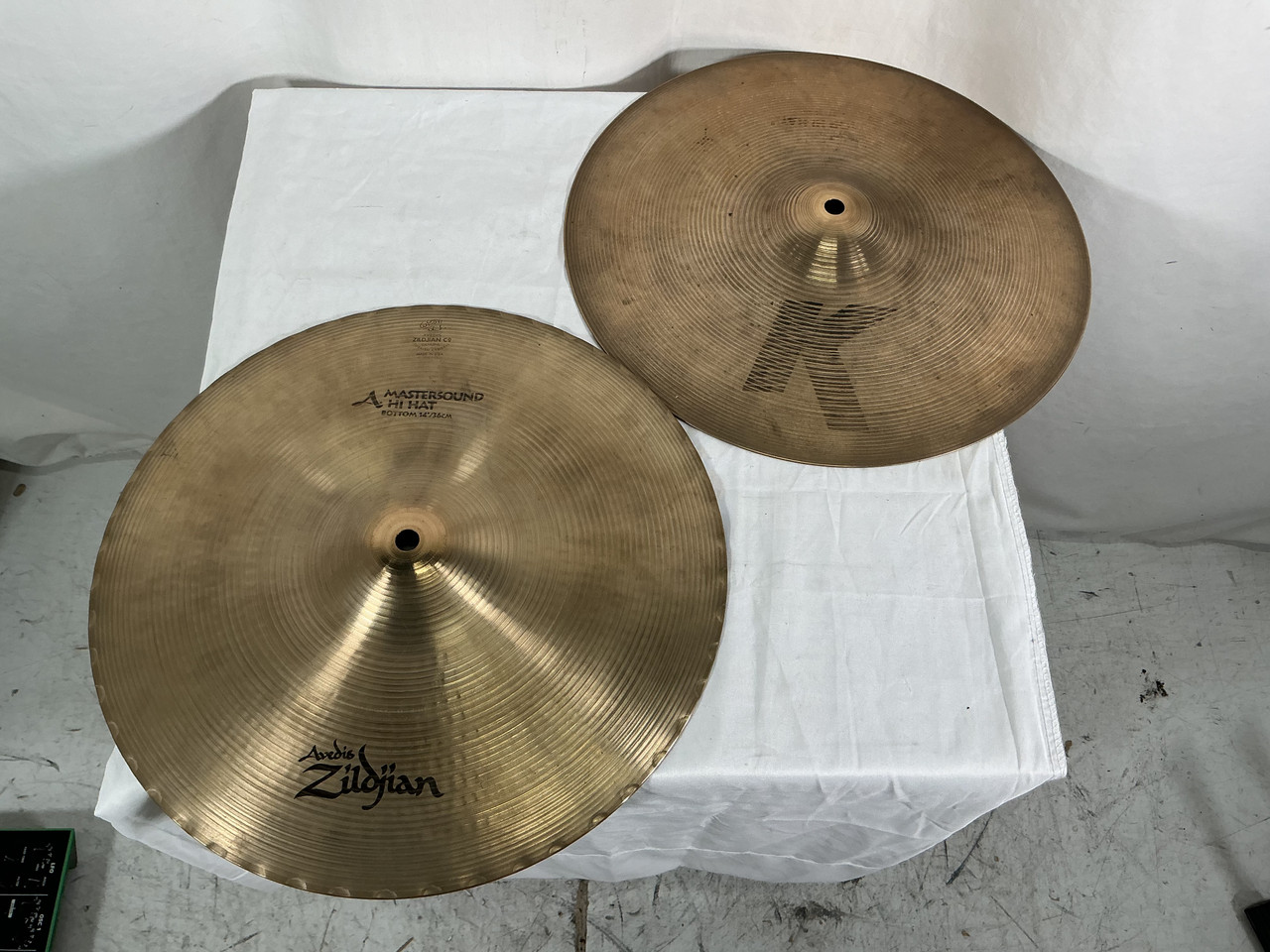 Used Zildjian 14 IN A MASTERSOUND HI HATS Hi Hat Cymbals 14