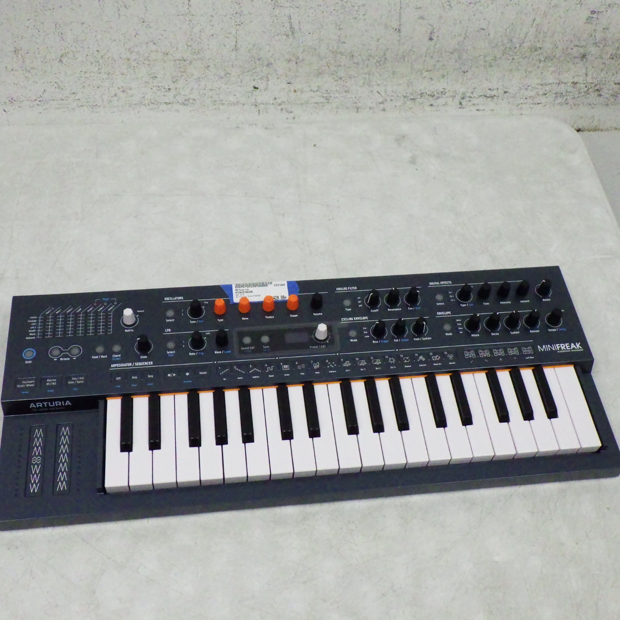 Used Arturia MINIFREAK 49-Key Synthesizer 49-Key