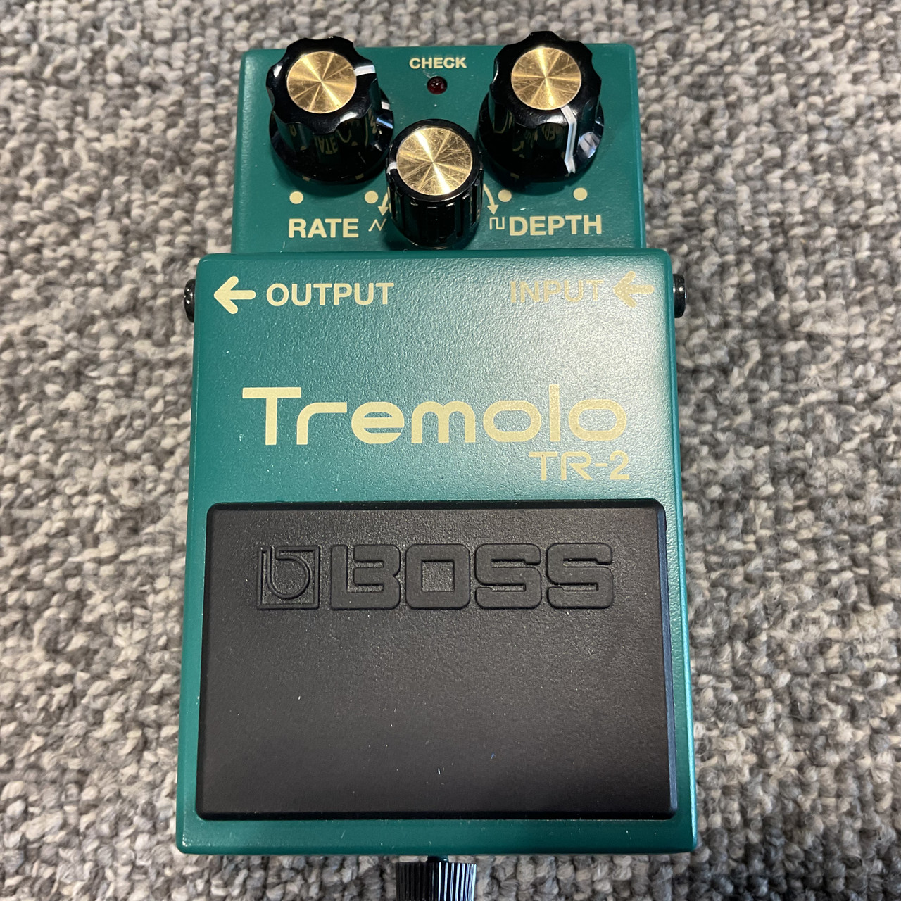 Used BOSS TR-2 TREMOLO Guitar Pedal