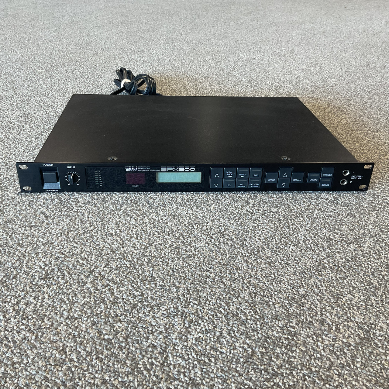 Used YAMAHA SPX900 MULTI-EFFECTS PROCESSOR