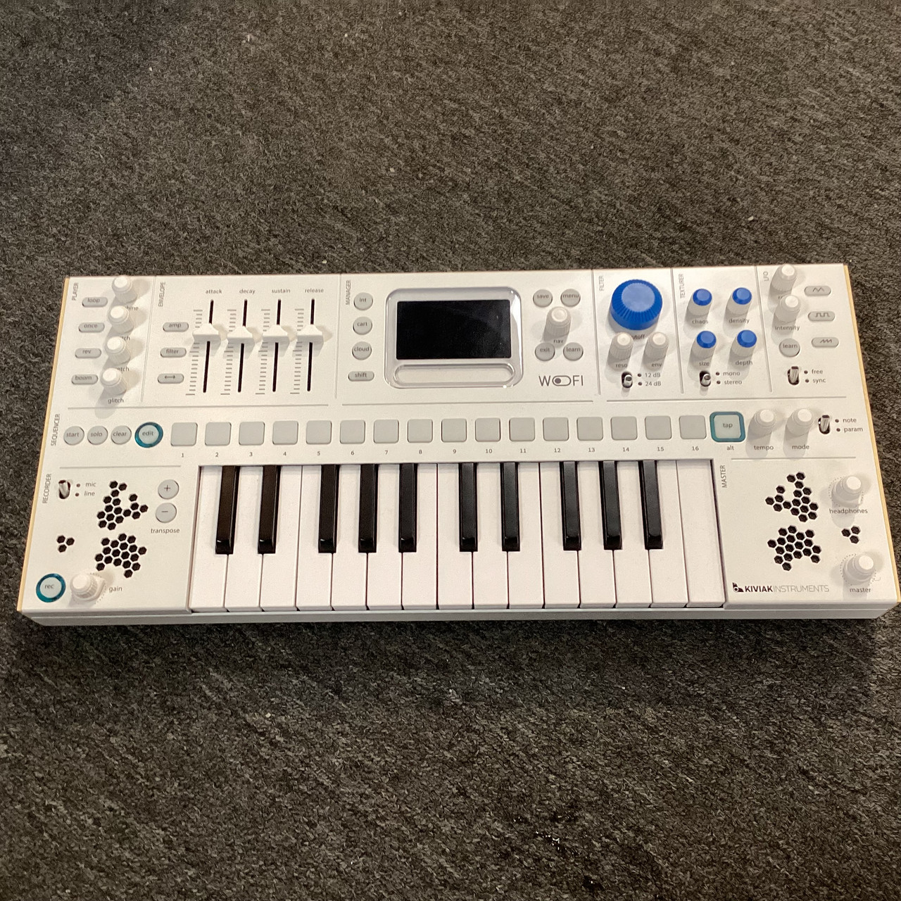 Used KIVIAK WOFI 25-Key Synthesizer 25-Key