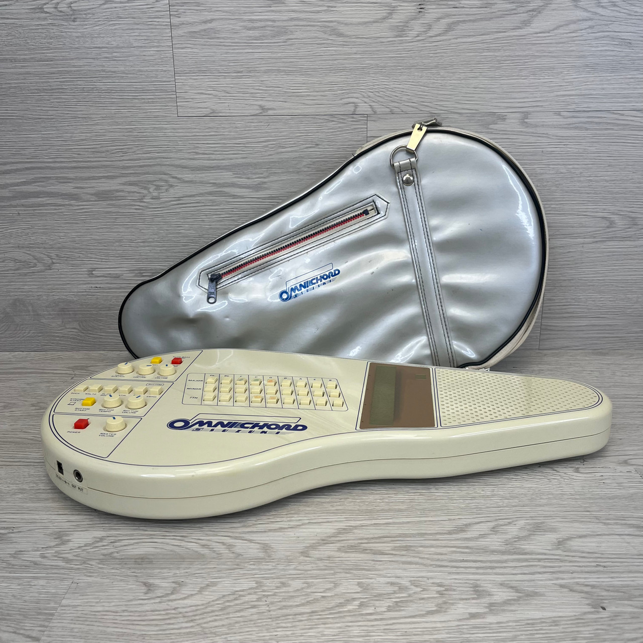SUZUKI OMNICHORD OM-27　動作確認済 Used SUZUKI OMNICHORD OM-27 W/BAG Compact Synthesizer Compact