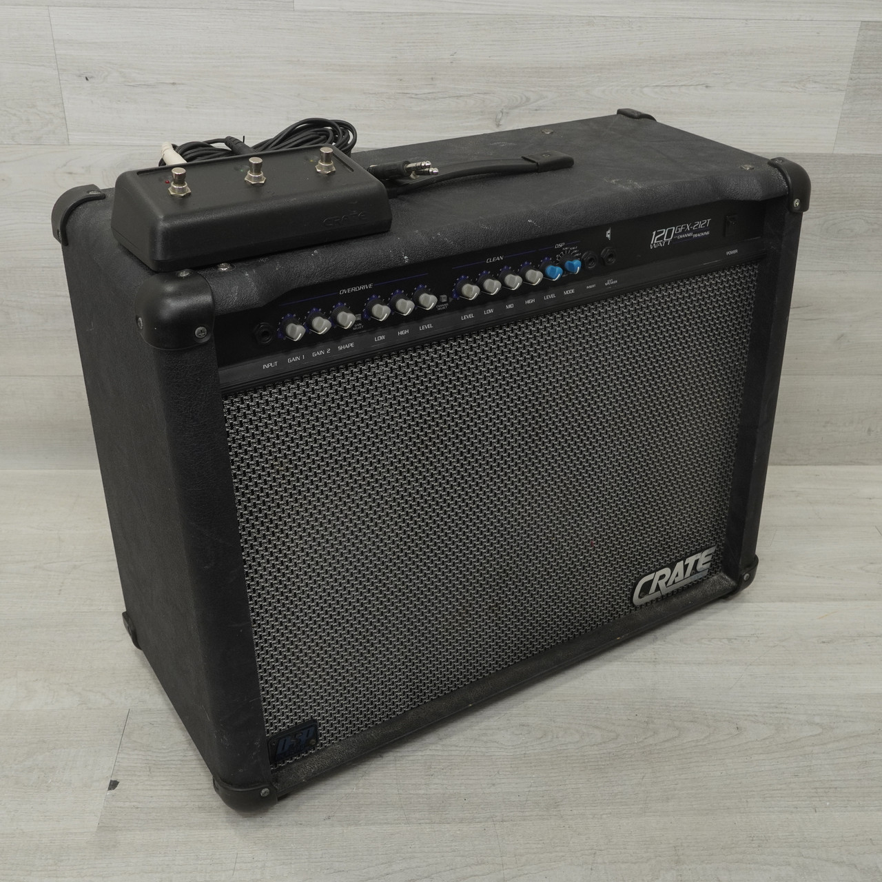 Used Crate GFX-212T 2x12 Solid State Amplifier