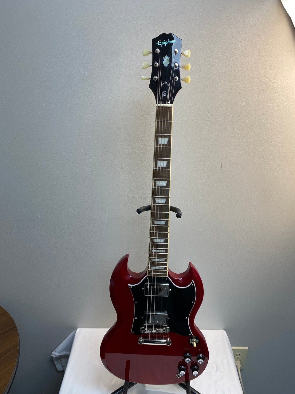Used Epiphone SG STANDARD/ RED W/ BLACK PICKGUARD SG Type Electric