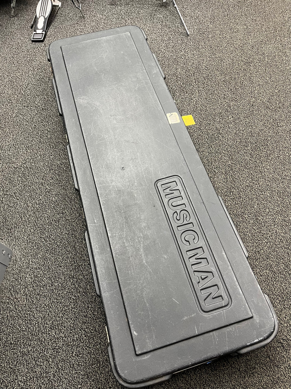 Music Man ミュージックマン　ベース用モールドハードケース　USA製 Used MUSIC MAN BASS HARD CASE Guitar Case