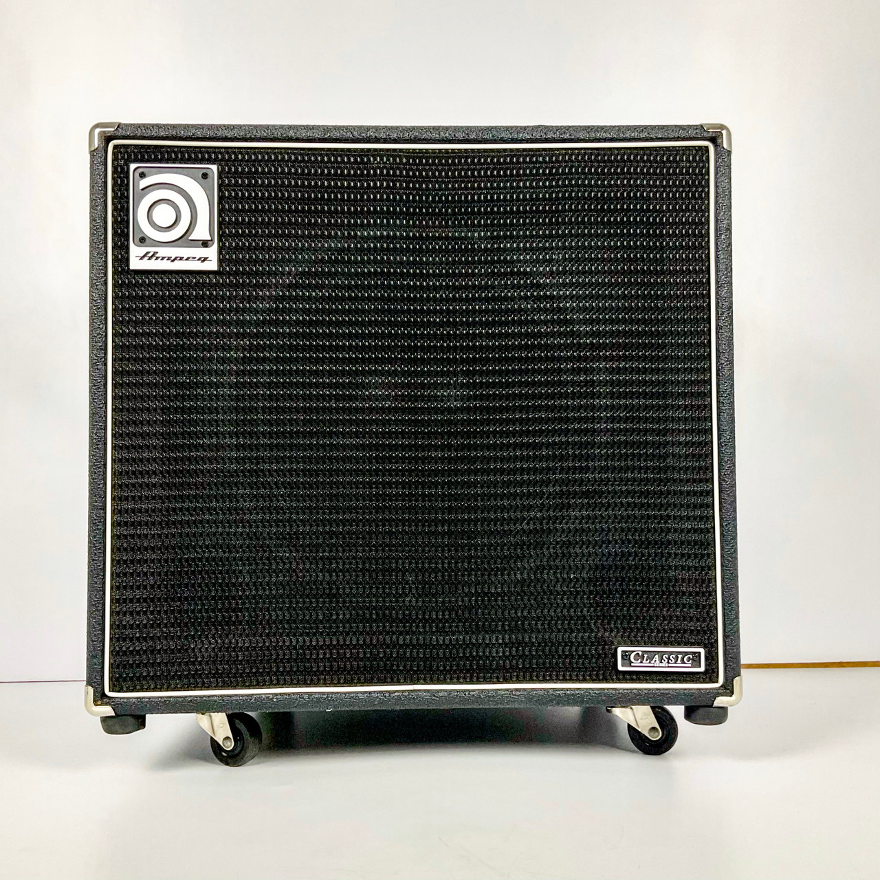 Used Ampeg SVT 15E Bass Guitar Cabinet 1 x 15