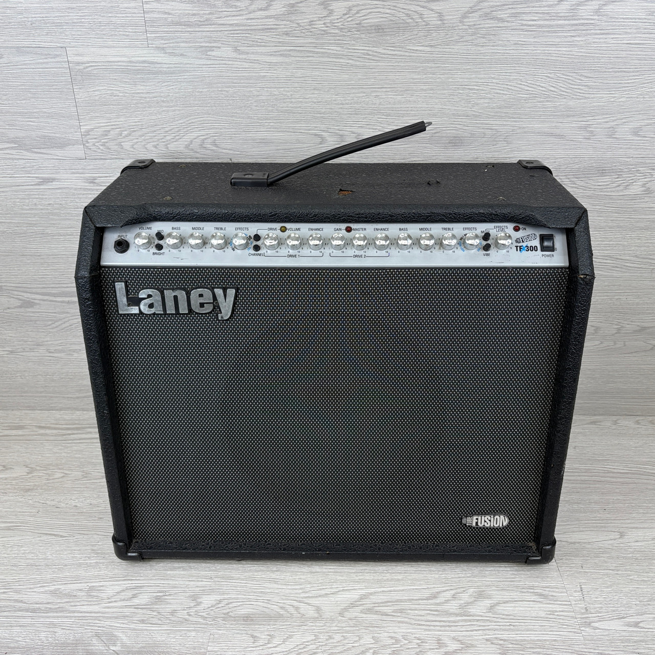 その他 Now & Then Used Laney Tube Fusion TF300 -handle 1x12 Tube Combo Amplifier
