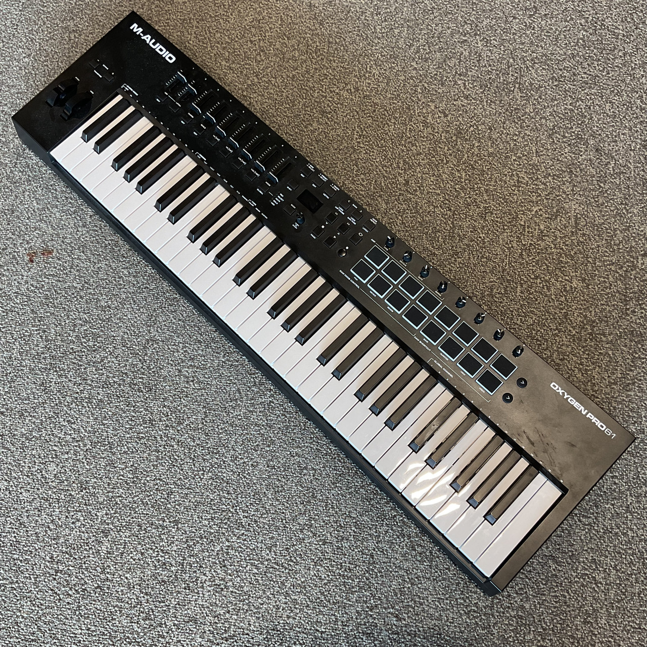 Used M-AUDIO OXYGEN PRO 61 Controller