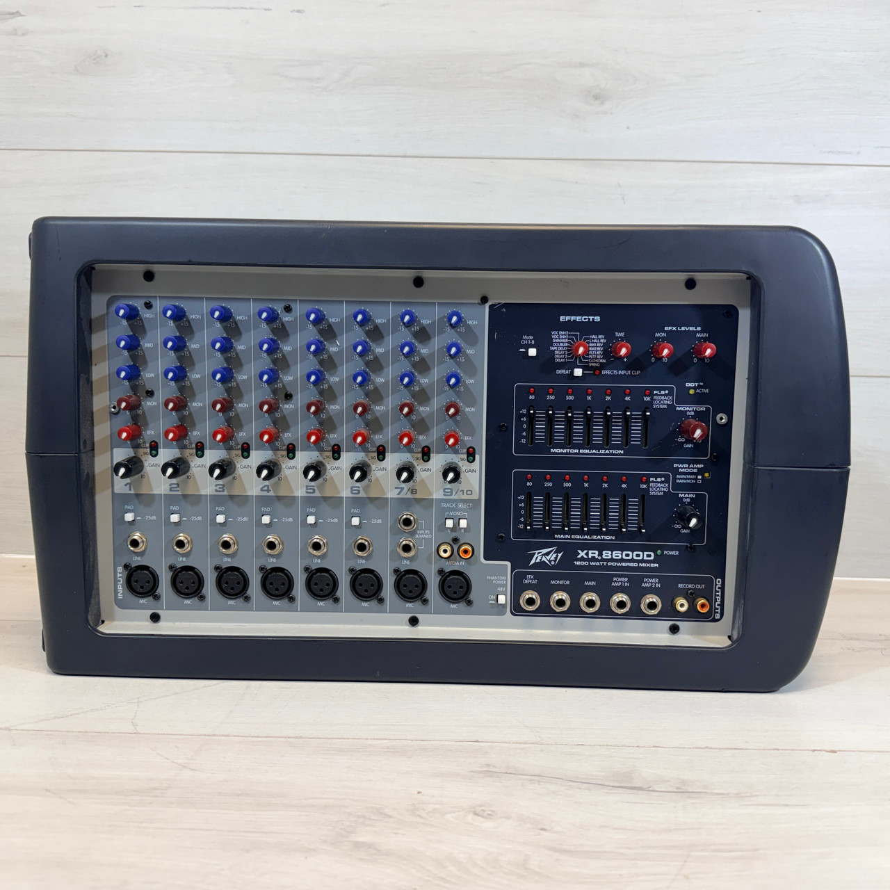 ワンコページ Used Peavey XR8600 Mixer