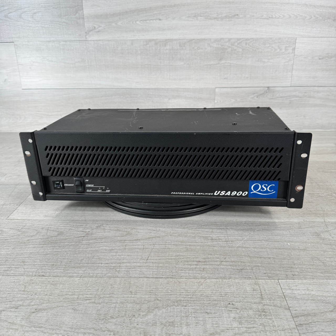 Used QSC USA 900 Power Amplifier