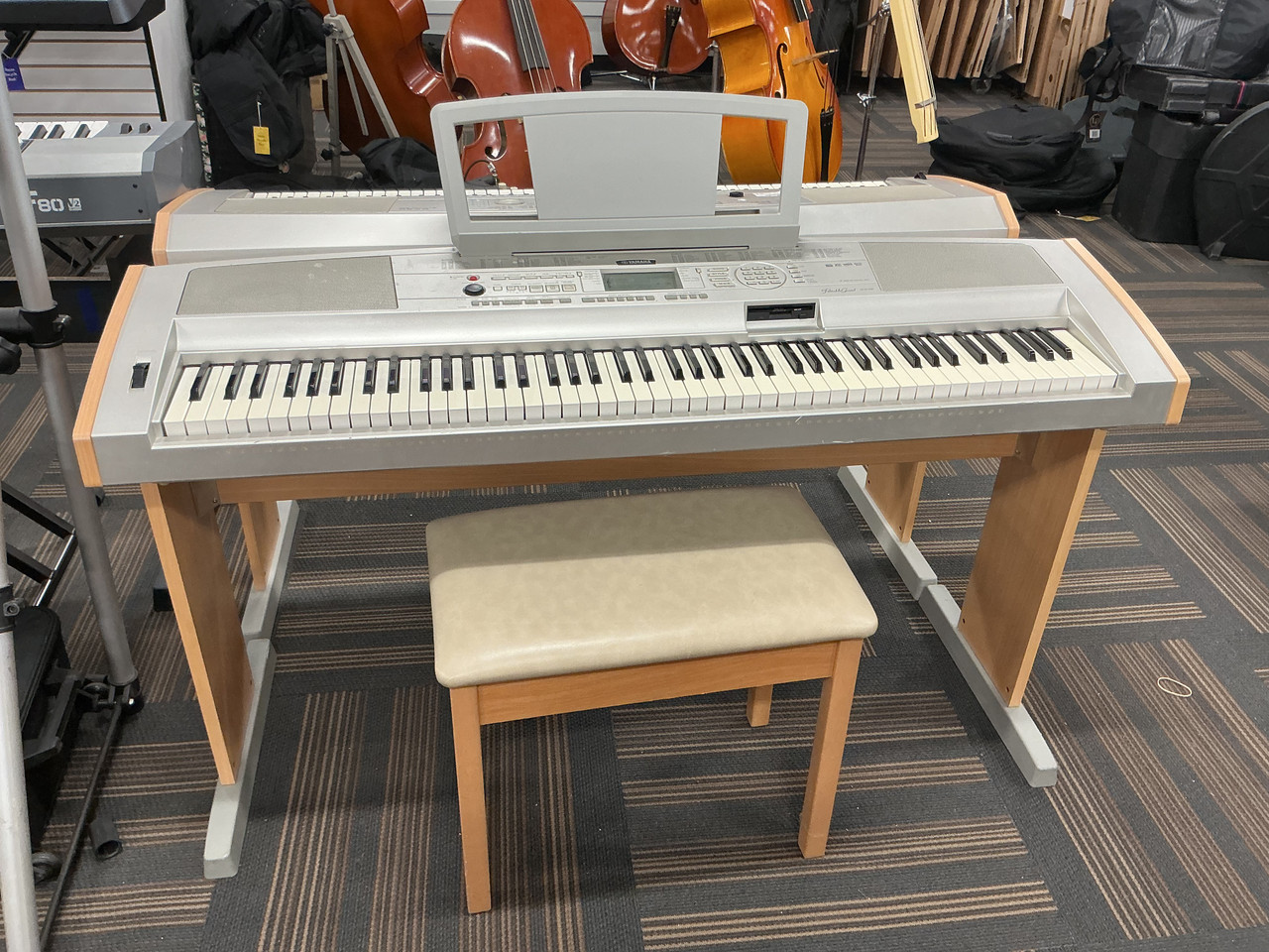 Used Yamaha DGX-500 WITH ALL 88-Key Keyboard 88-key