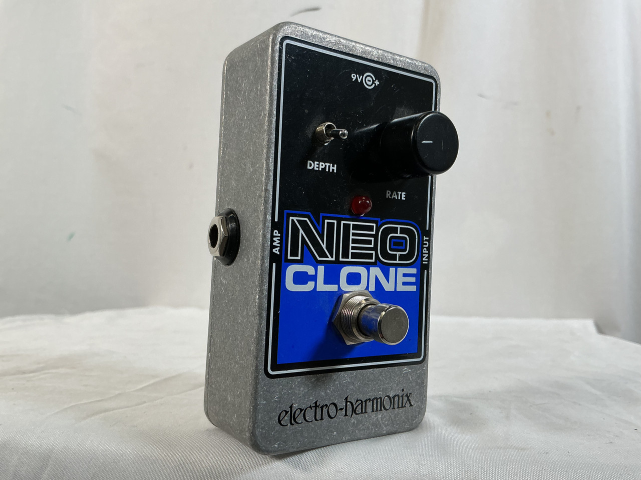 Used Electro Harmonix (E/H) NEO CLONE Chorus Pedal