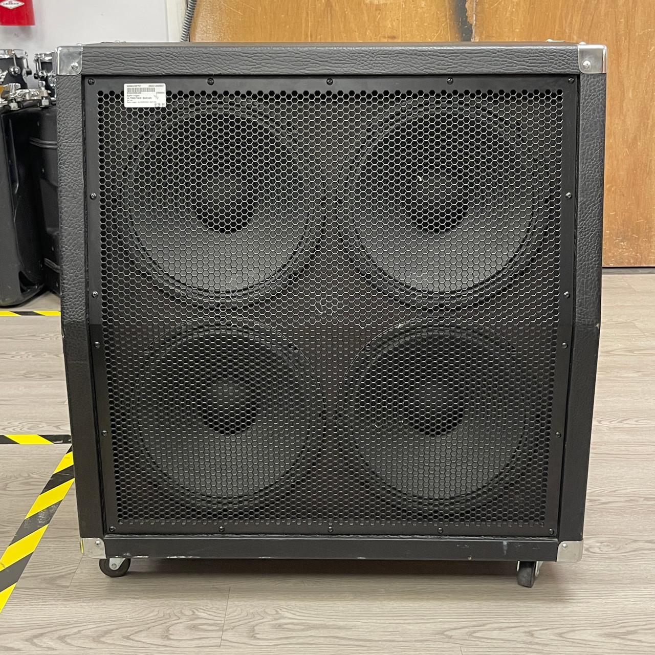 Used Behringer ULTRASTACK BG412H 4 x 12 Guitar Speaker Cabinet 4 x 12 Used Behringer ULTRASTACK BG412H 4 x 12 Guitar Speaker Cabinet 4 x 12