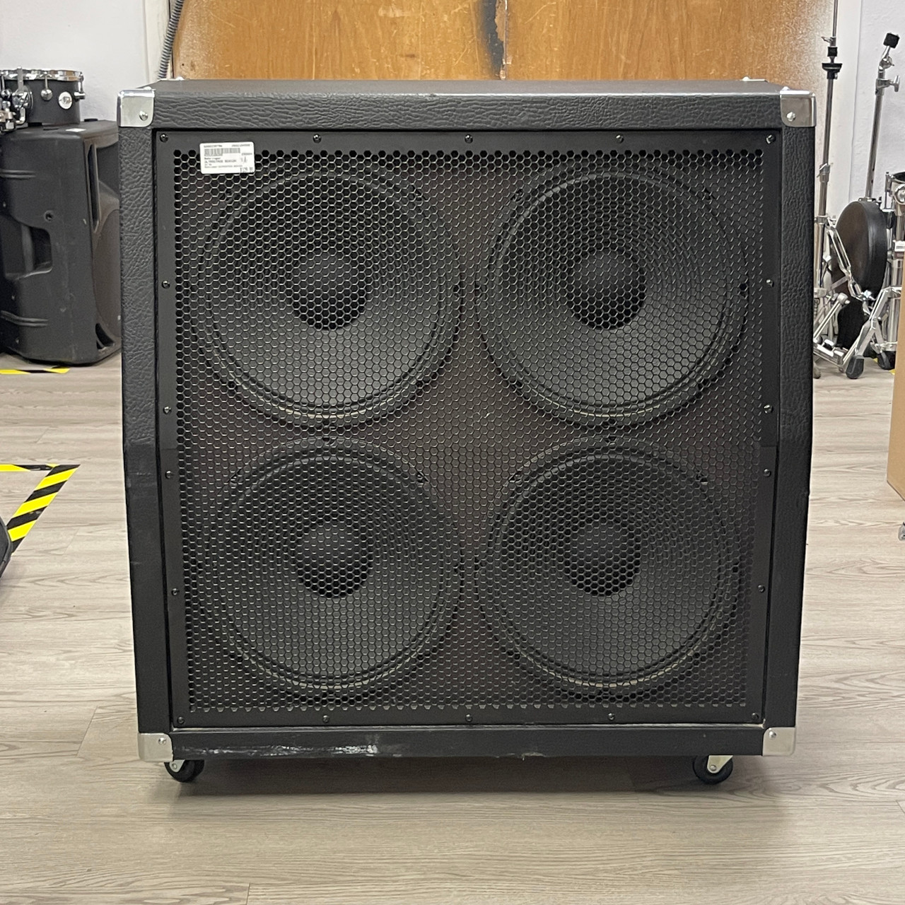 Used Behringer ULTRASTACK BG412H 4 x 12 Guitar Speaker Cabinet 4 x 12 Used Behringer ULTRASTACK BG412H 4 x 12 Guitar Speaker Cabinet 4 x 12