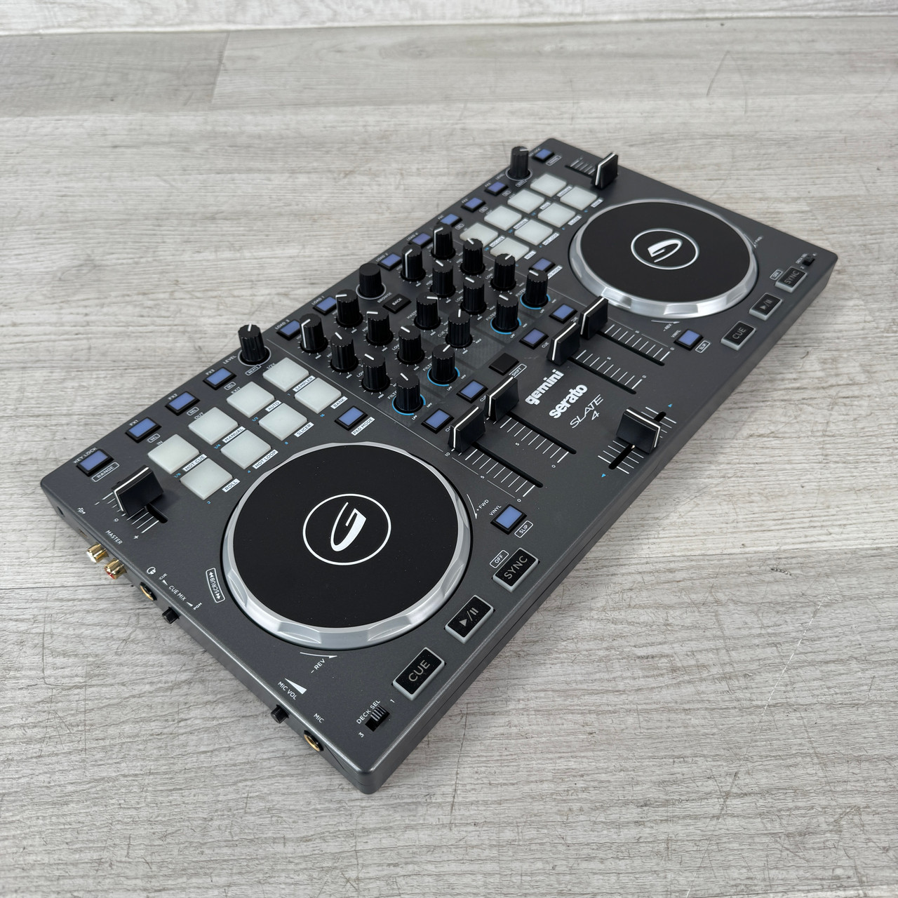 Used Gemini SLATE 4 - Serato DJ Controller
