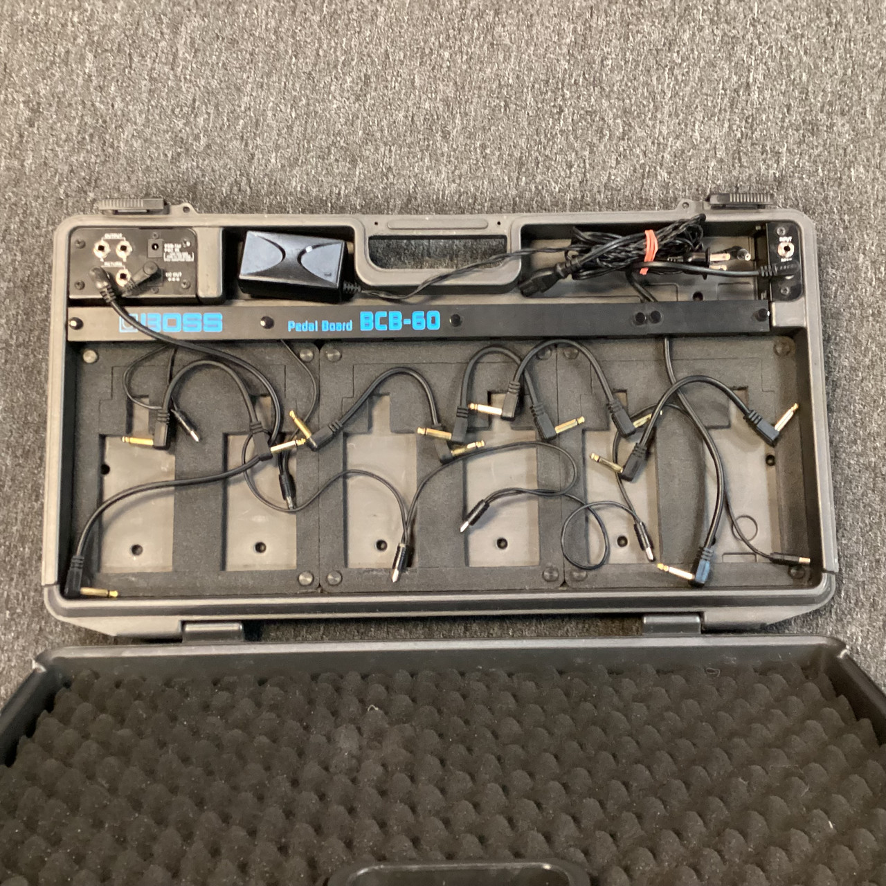 Used Boss BCB-60 Pedal Board