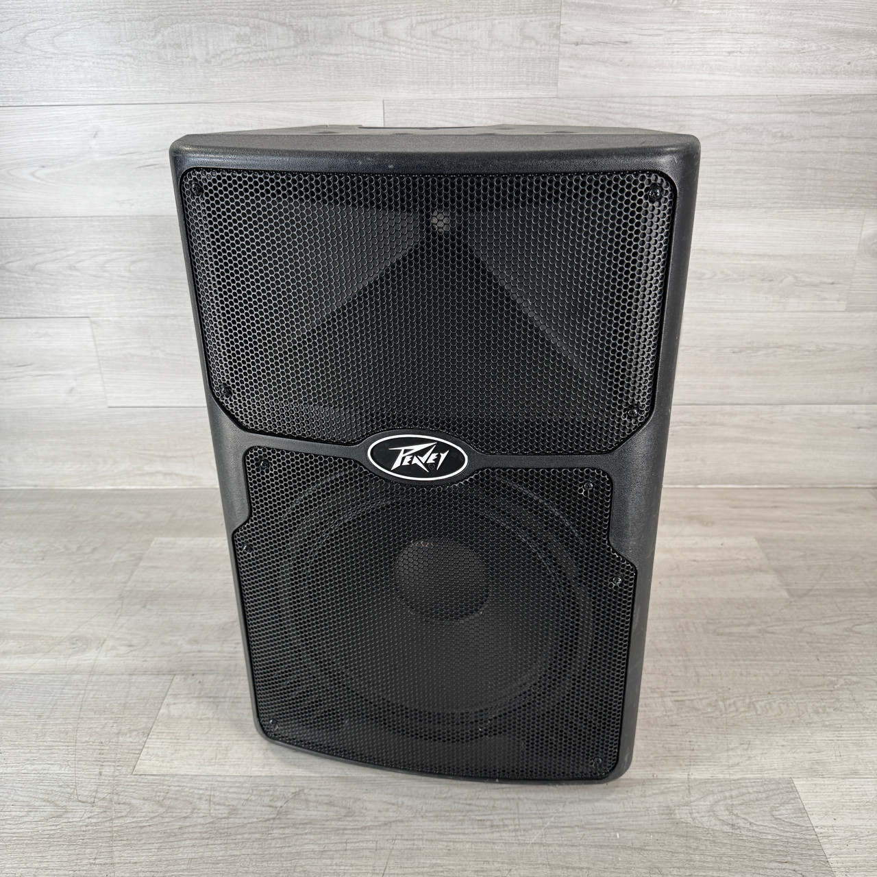 Used Peavey PVX 12 - 800-watt 12-inch Passive Speaker