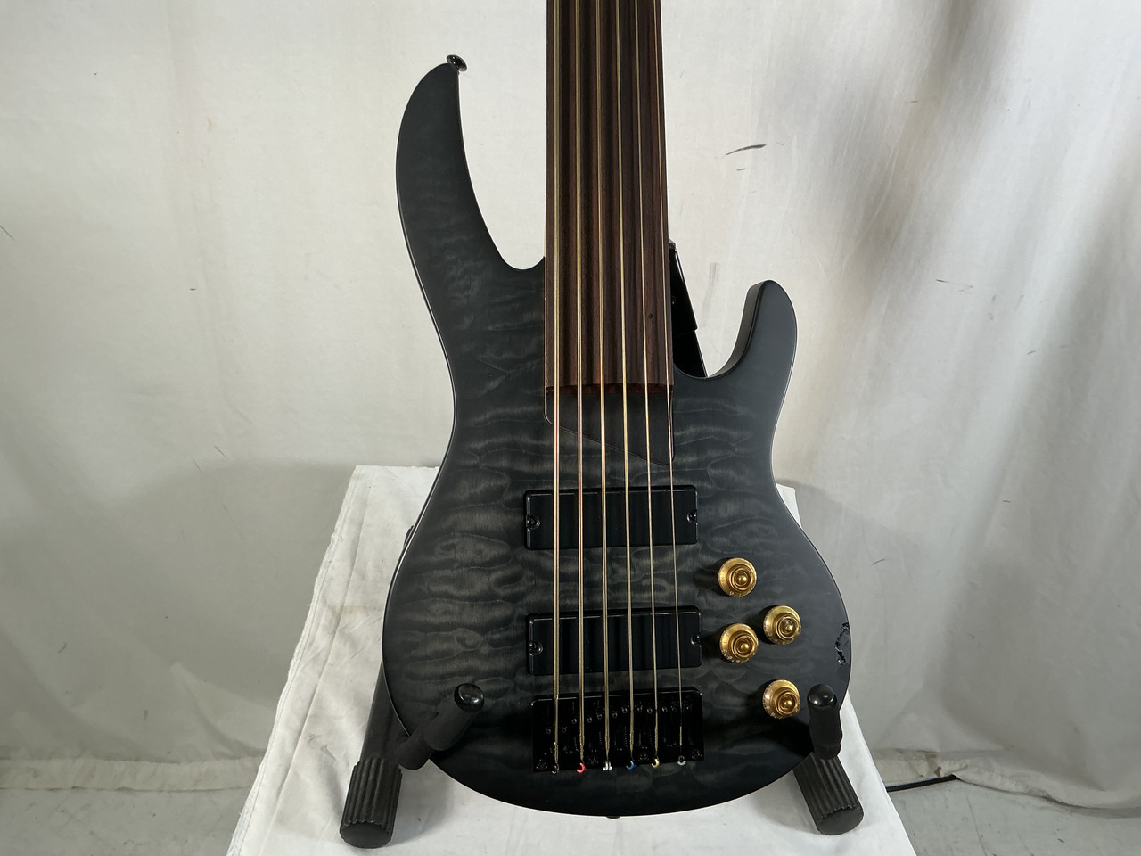 Used Brice HXB-406 FRETLESS 6 STRING BASS Modern Metal Bass Guitar