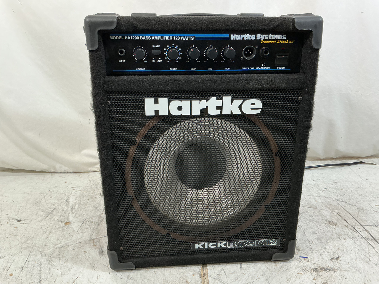 Hartke HA1200 ベースアンプ 120W Used Hartke KICKBACK12 HA1200 BASS AMP 1 x 10 Bass Combo Amplifier