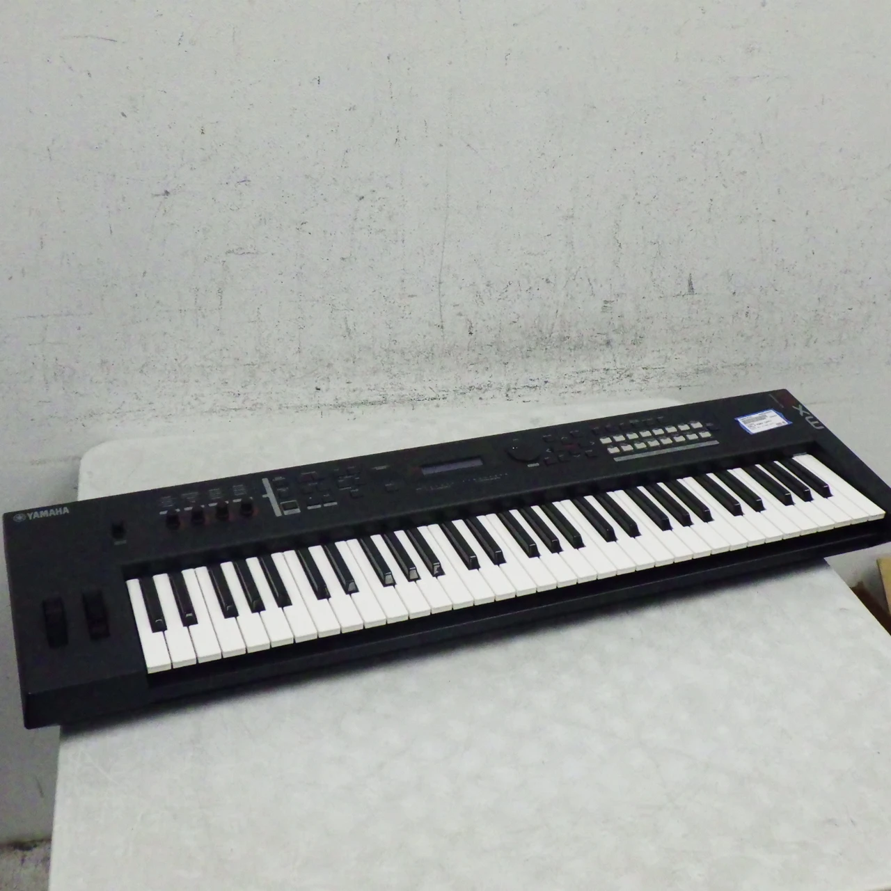 Used Yamaha MX61 W POWER SUPPLY 61-Key Synthesizer 61-Key