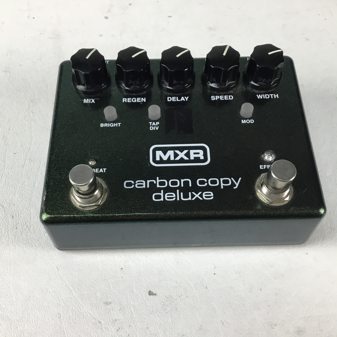 Used MXR CARBON COPY DLX Delay Pedal