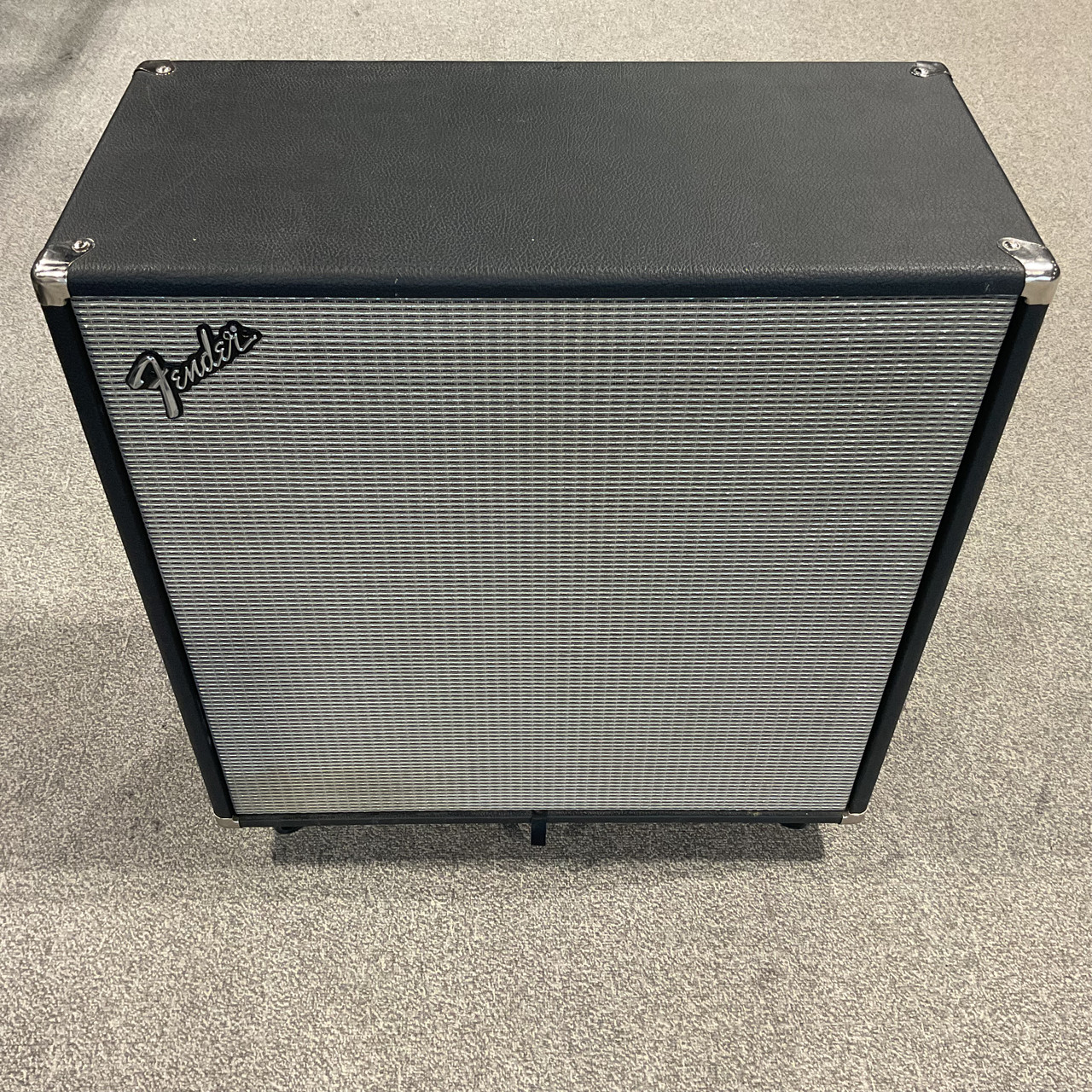 Used FENDER DT-412 Guitar Speaker Cabinet