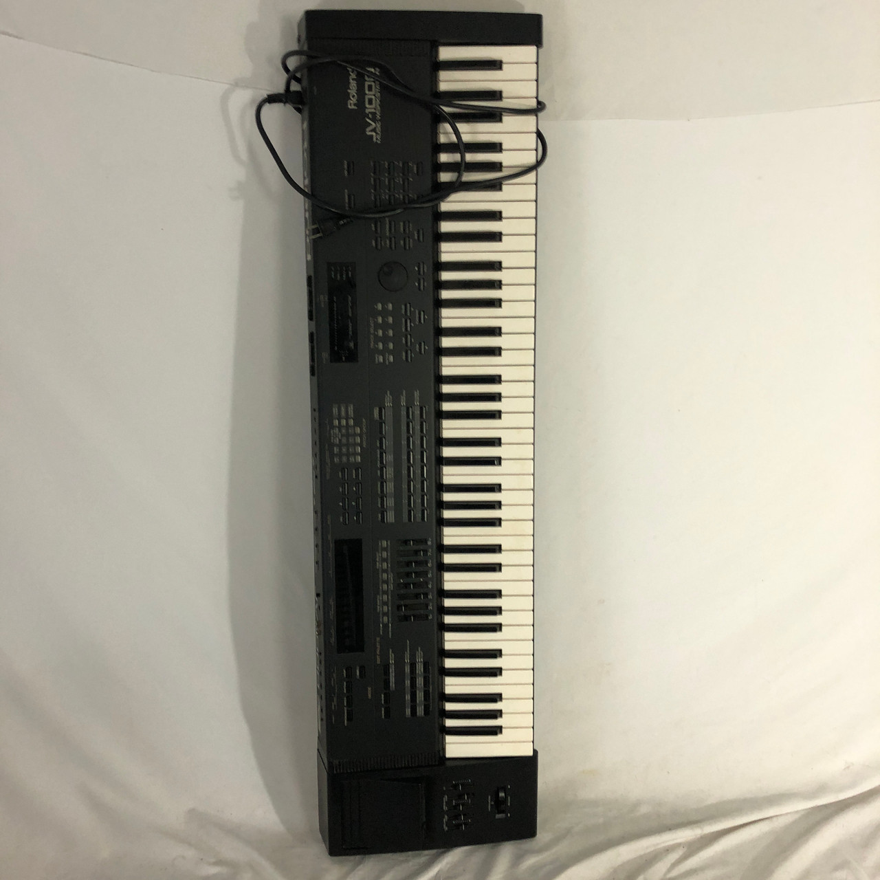 Used Roland JV-1000 76-Key Keyboard 76-key