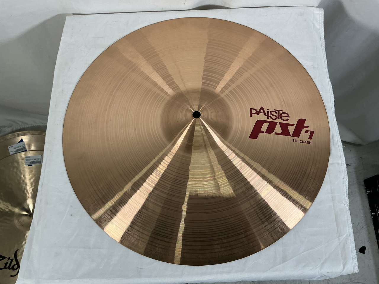 Used Paiste PST 7 18IN CRASH Crash Cymbal 18