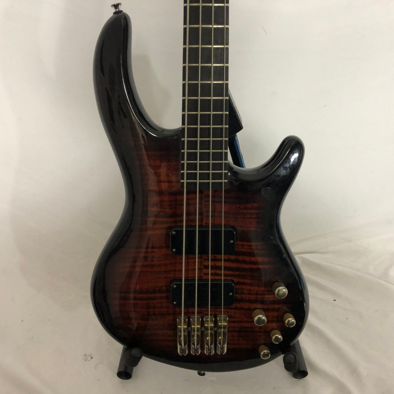 Used Dean EDGE BASS Bass Guitar Sunburst 4-String