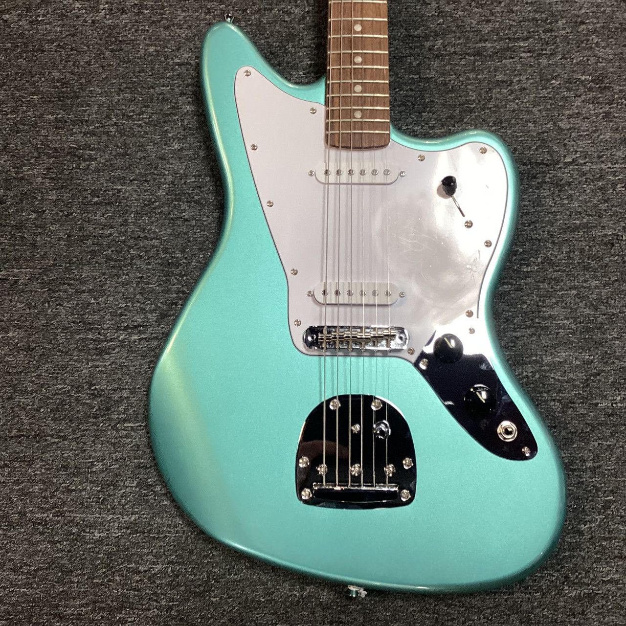 Used Squier AFFINITY JAGUAR Offset Double Cutaway Electric Guitar