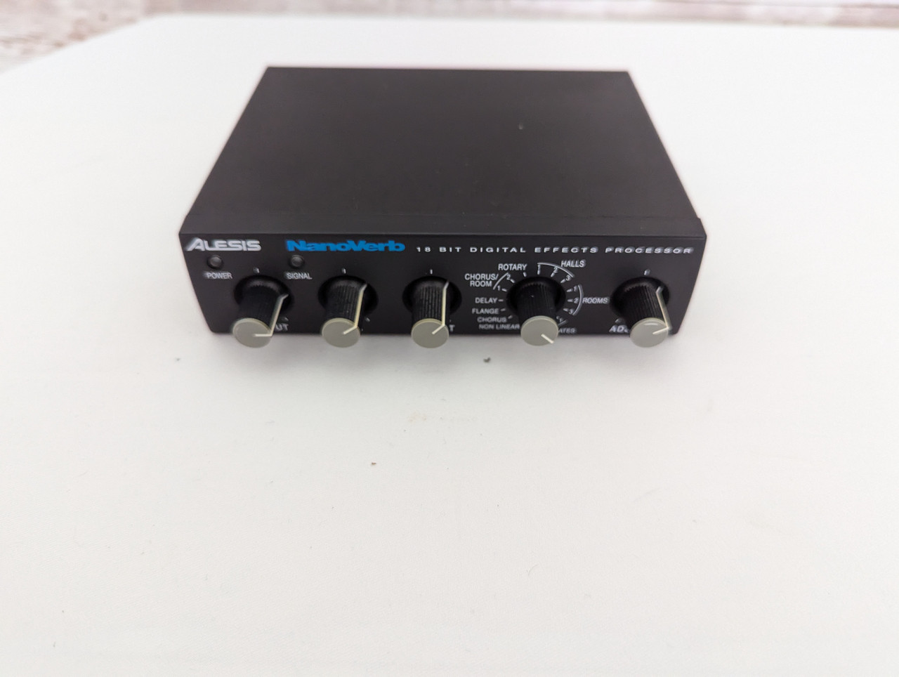 Used Alesis NANOVERB Pro Sound Effects Unit