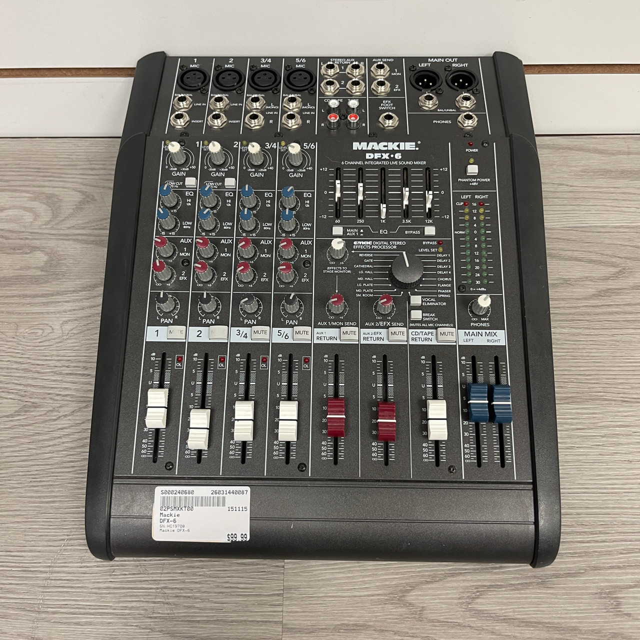 Used Mackie DFX-6 Compact Mixer