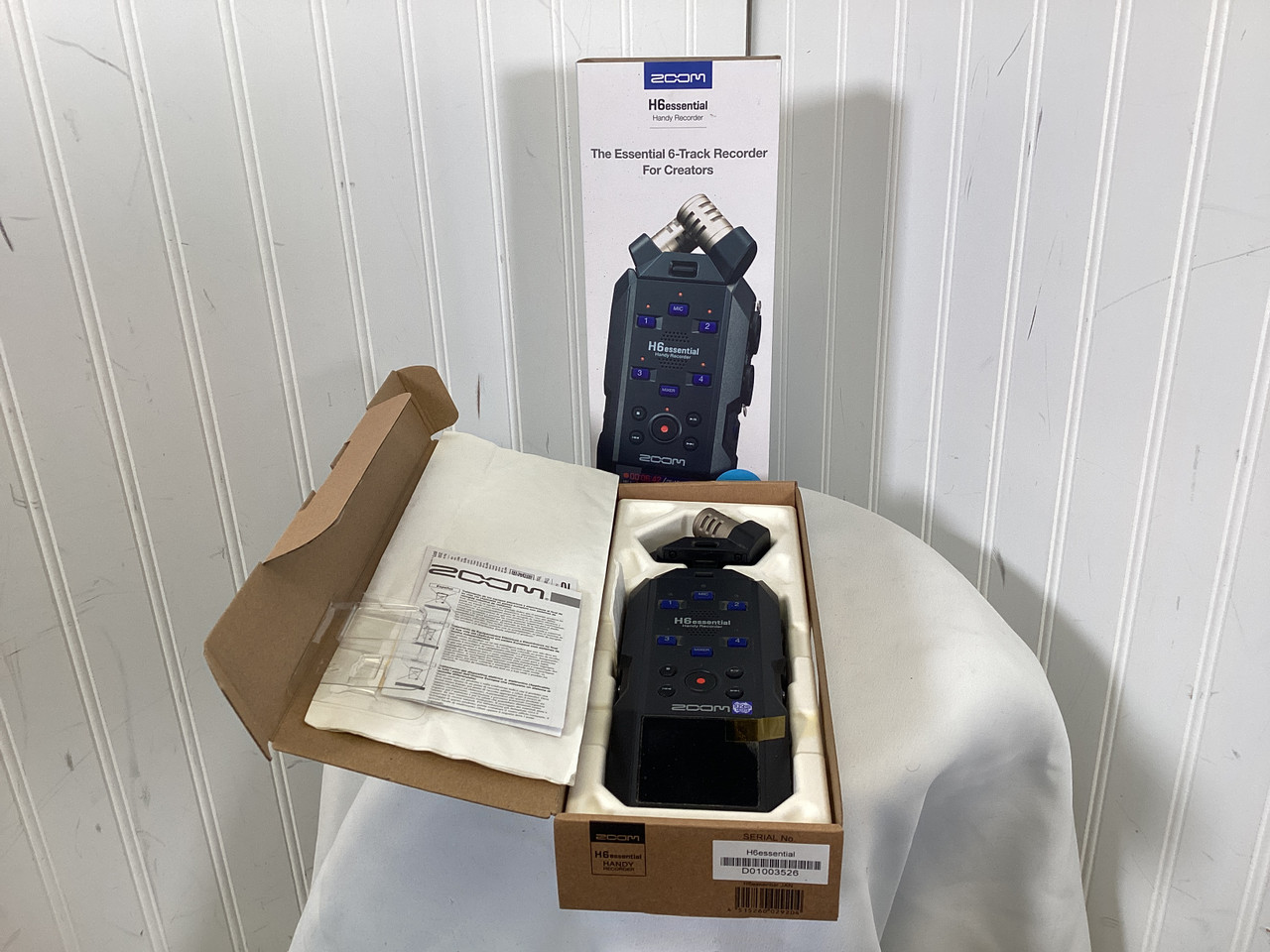 Used Zoom H6 ESSENTIAL Compact Recording Device