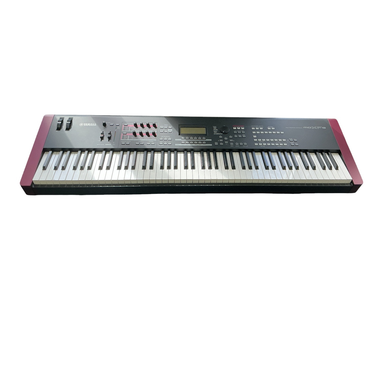 Used Yamaha MOXF8 88-Key Keyboard 88-key