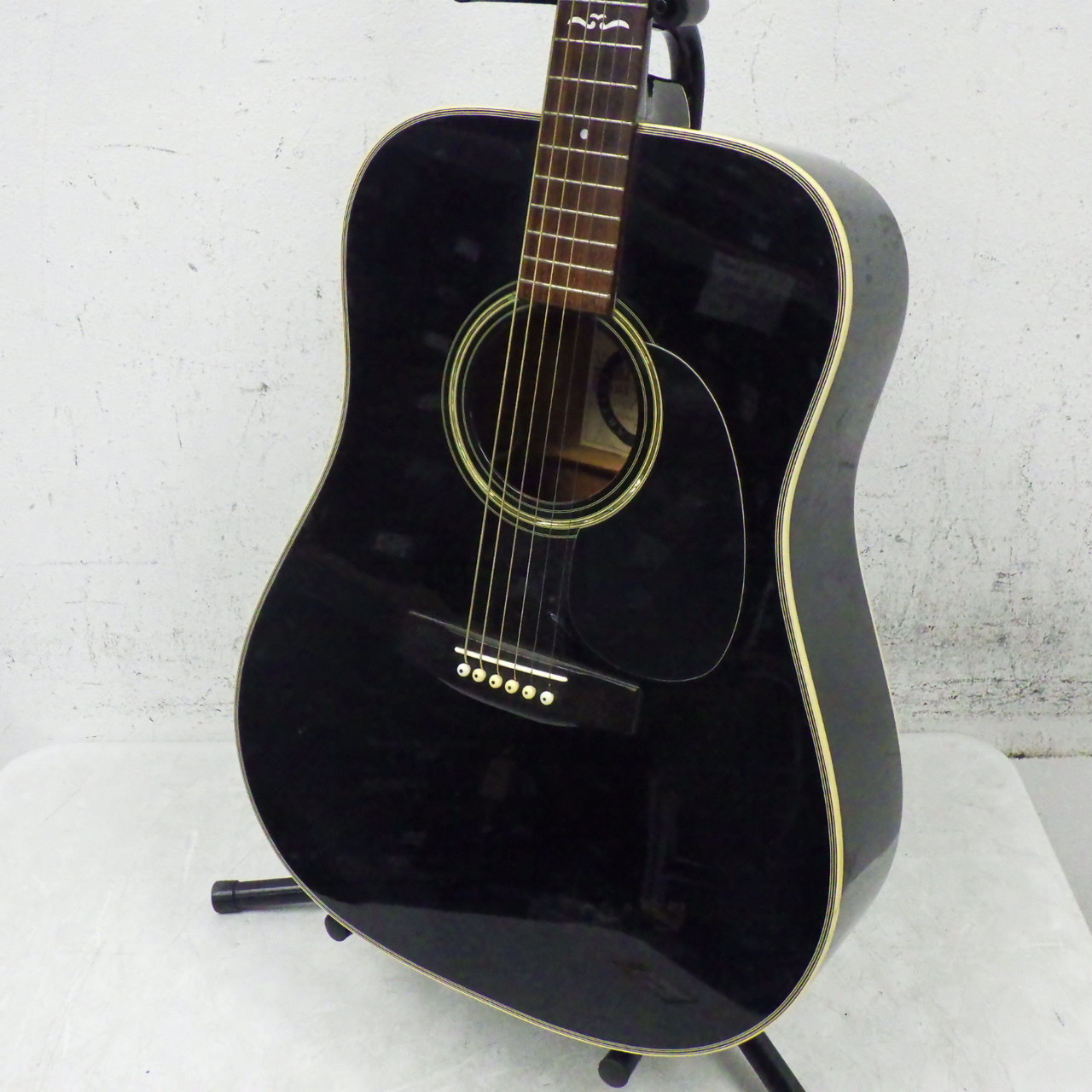 Used Alvarez ARTIST 5019-AV Vintage Solid Top Acoustic Guitar Black