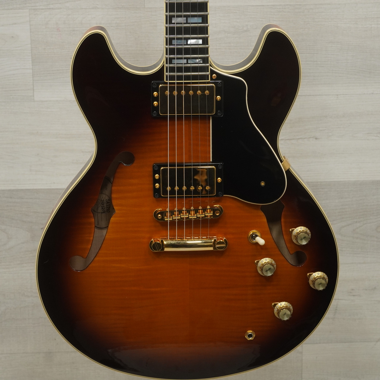 Used Yamaha SA-2200 Semi-hollow Electric Guitar Sunburst