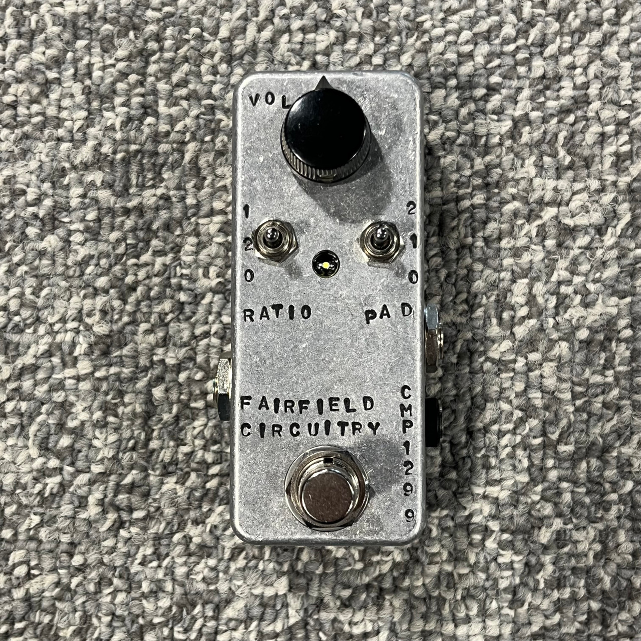 Used FAIRFIELD CIRCUITRY THE ACCOUNTANT COMPRESSOR Guitar Pedal