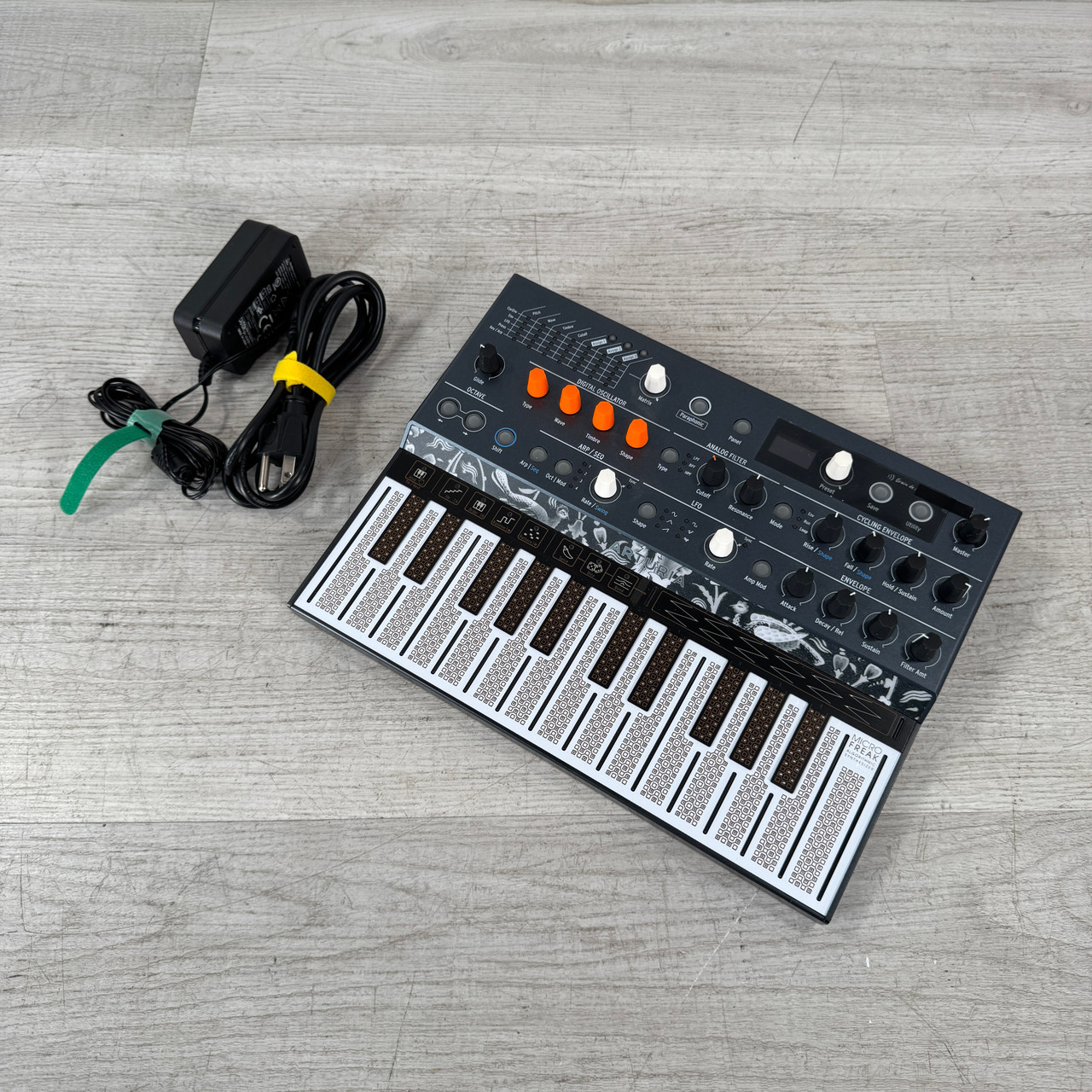 【中古】arturia microfreak black Arturia | MicroFreak | シンセサイザー アナログシンセサイザー