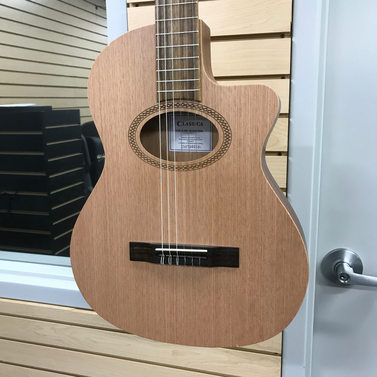 Used CLASSICA CLASSIC 200 CW Solid Top Acoustic Guitar Natural