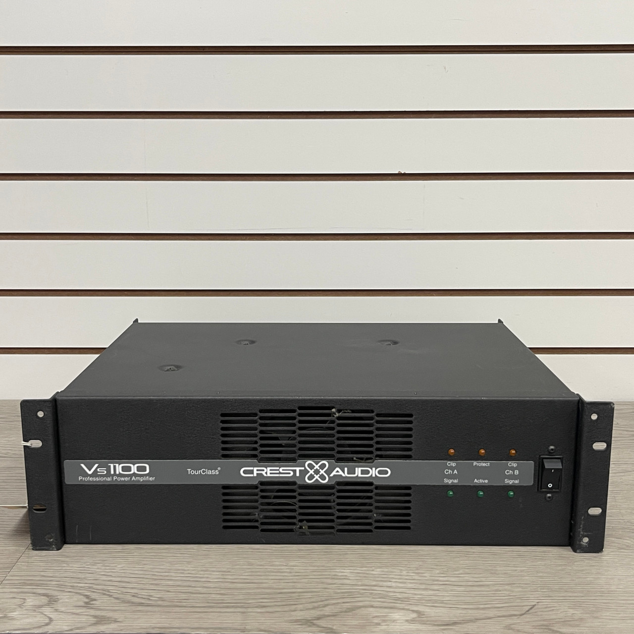 Used Crest Audio VS1100 Power Amplifier