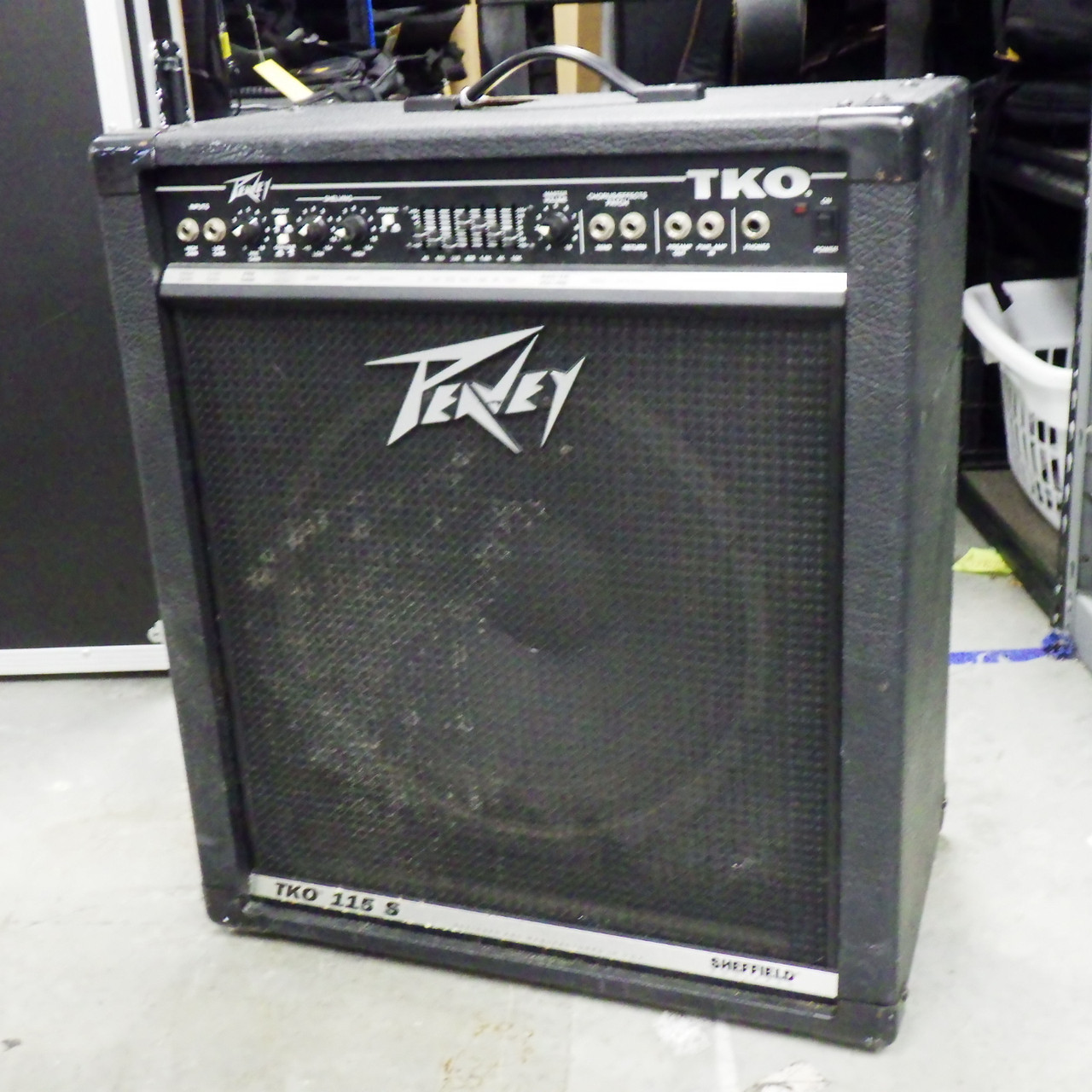 Used Peavey TKO 115 S BASS COMBO 1 x 15 Bass Combo Amplifier 1 x 15