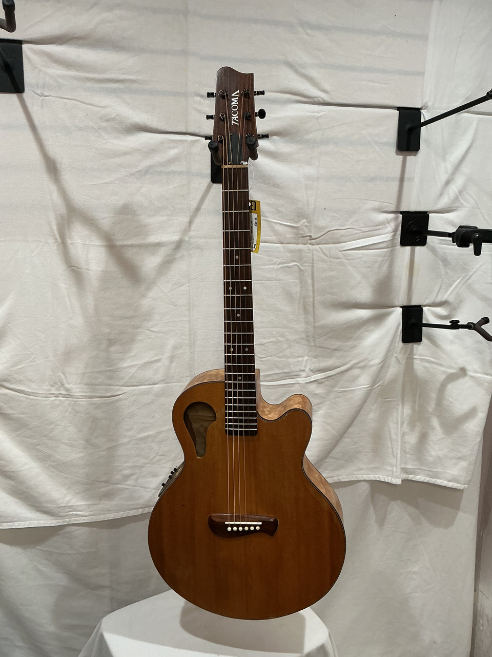 Used Tacoma CF26C CHIEF CRACKED TOP Vintage Solid Top Acoustic