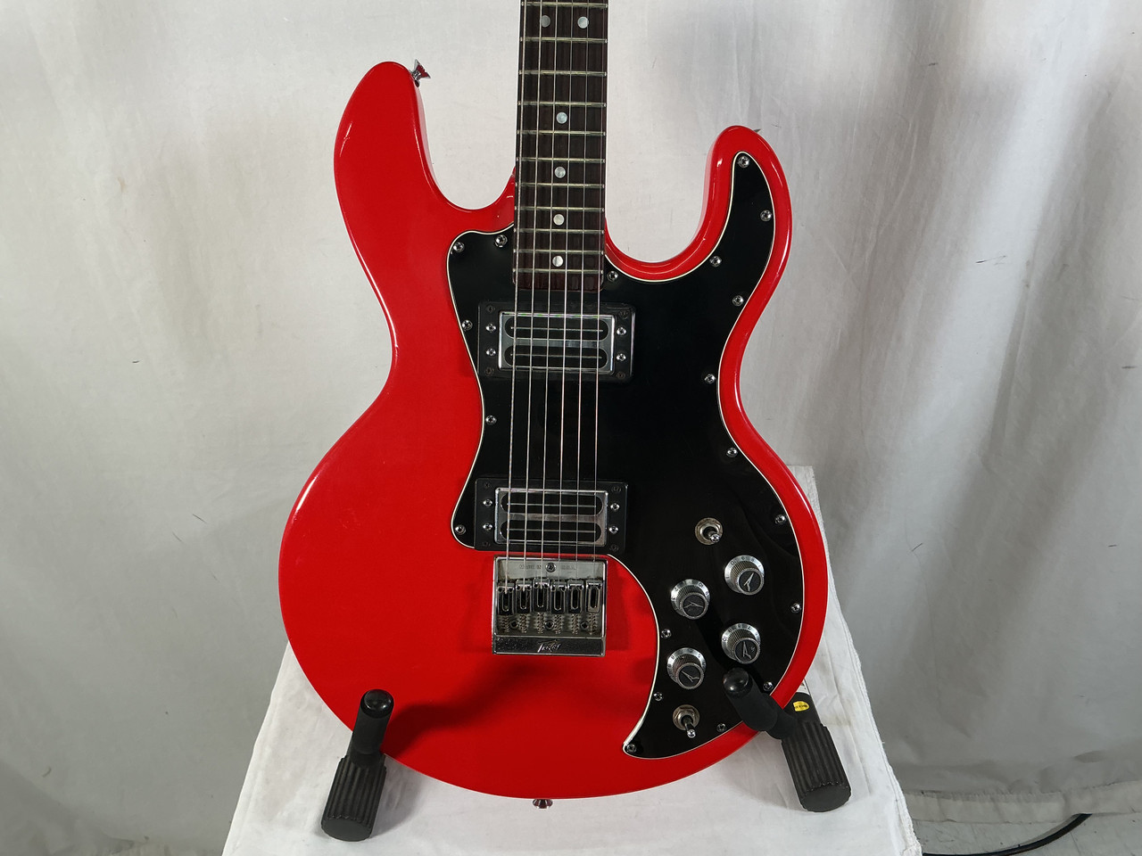 Used Peavey T-60 Vintage Offset Dbl Cutaway Guitar Red 6-String
