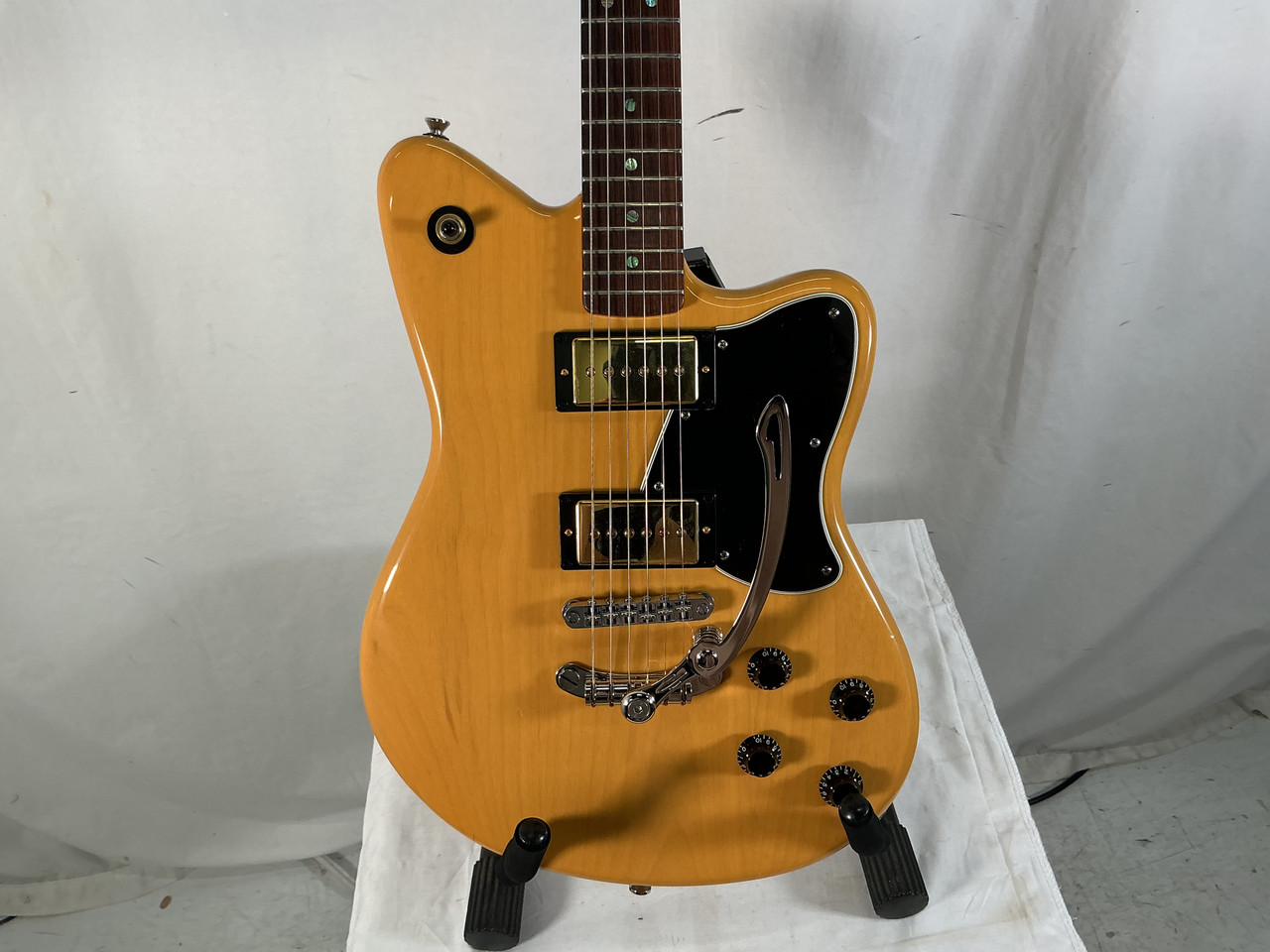 Used Fender USA TORONADO Offset Double Cutaway Electric Guitar