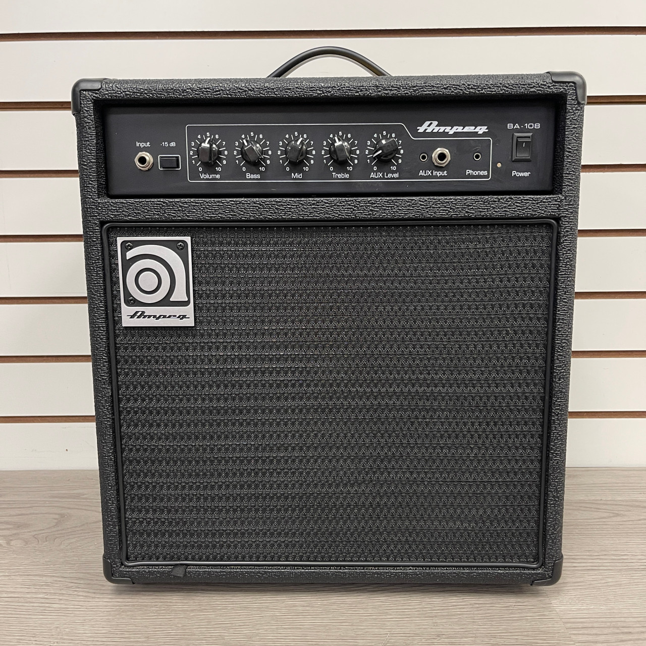 Used Ampeg BA-108 V2 Bass Combo Amplifier Other