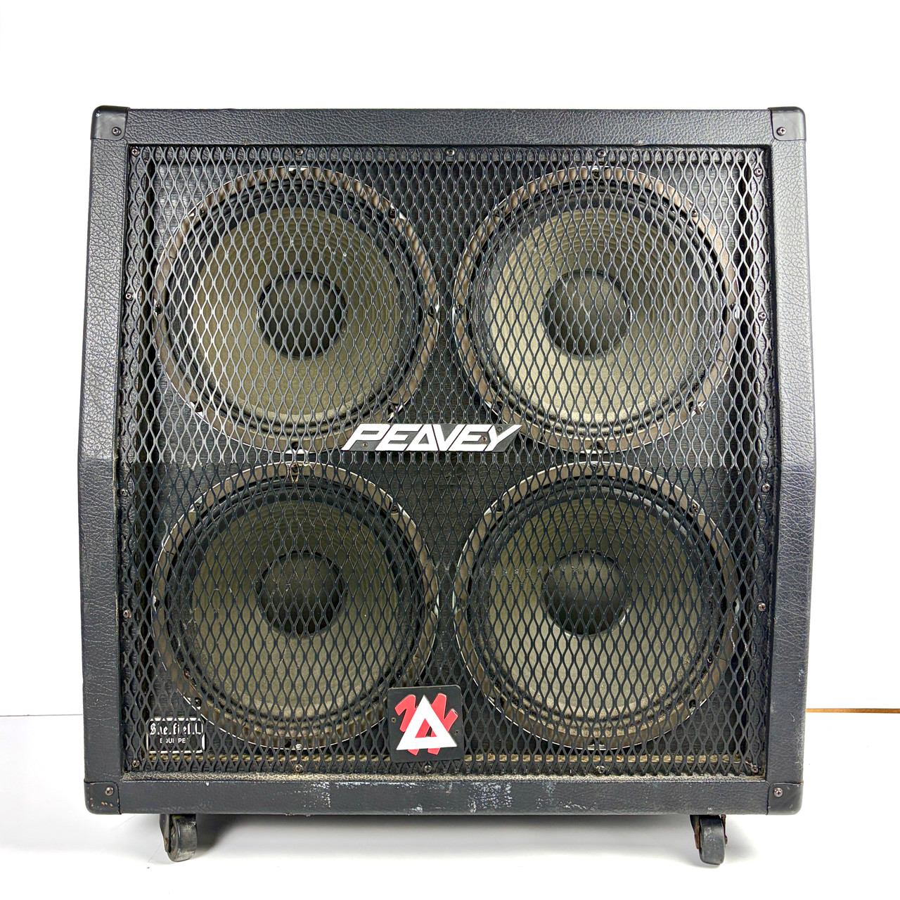 Used Peavey 412M Stereo Guitar Speaker Cabinet 4 x 12