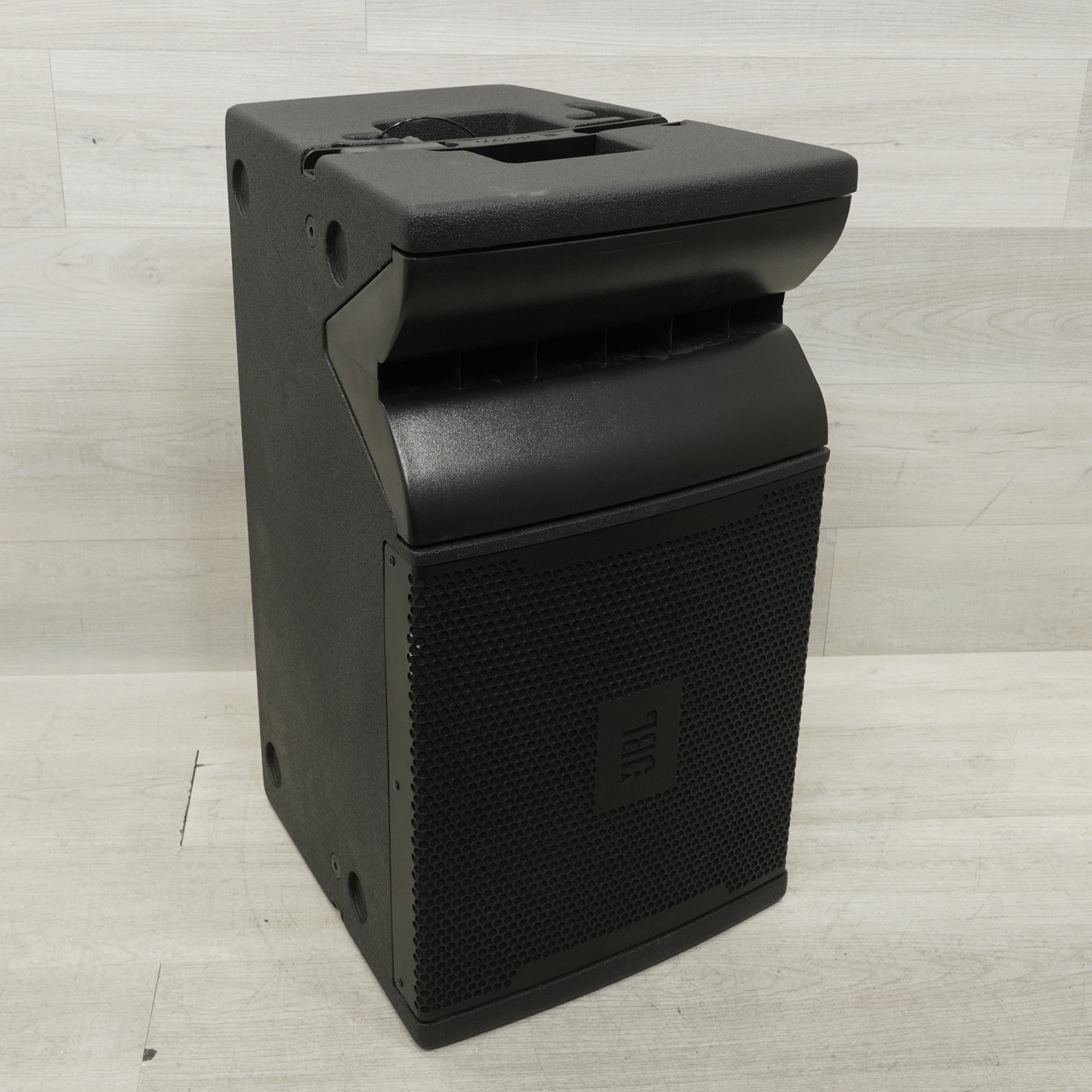 Used JBL VRX932LA-1 Passive Full Range Speaker Cabinet - Local